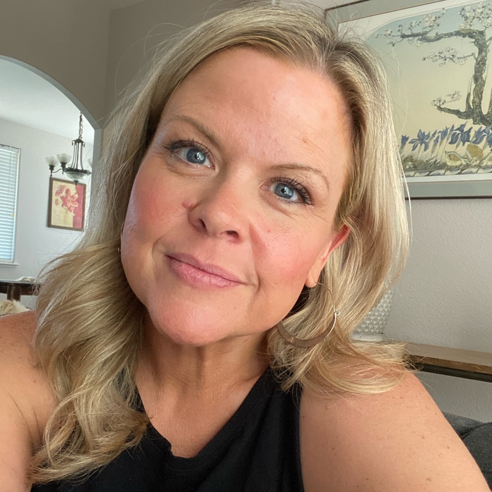 Meet your Posher, Melissa